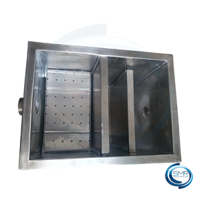 Trampa de grasas con tapa lateral deslizante para fácil mantenimiento