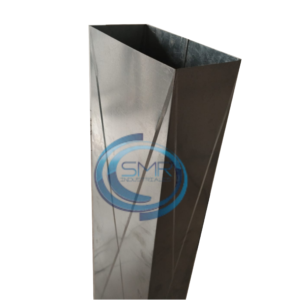 Ducto metálico galvanizado, diseñado para sistemas de ventilación industrial. Su acabado liso y ensamblaje preciso garantizan una conducción de aire eficiente, segura y resistente a la corrosión. Ideal para cocinas industriales, campanas extractoras y ambientes con alta exigencia técnica.